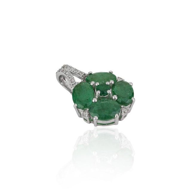 3.21 Carat Emerald Floral Pendant With Diamond Pavé Bail in 925 Silver For Sale - Image 9 of 12