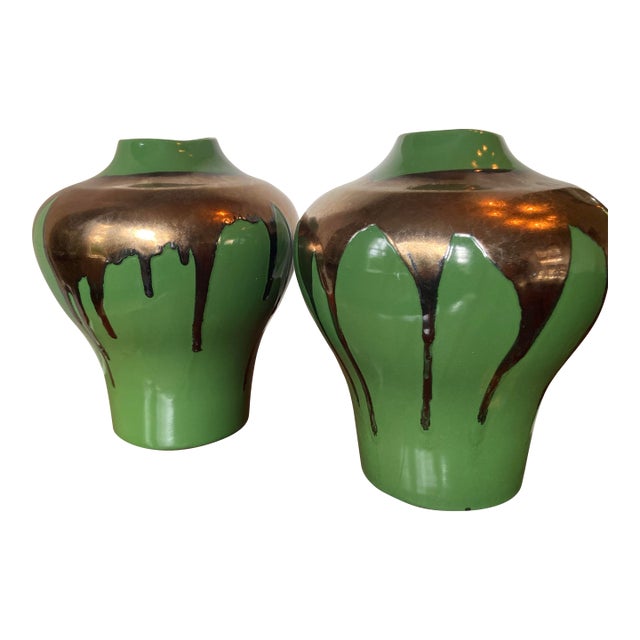 1980s Post-Modern Haeger Lava Glaze Vases - a Pair For Sale