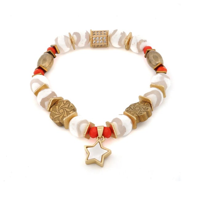 Radiant Harmony Star Beaded Bracelet For Sale In Miami - Image 6 of 6