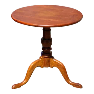 Early 20th Century Queen Anne Style Southern Walnut Wine Table With Snake Legs, Size and Form