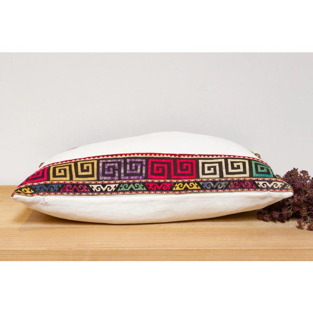 Yamna Antique Lakai Tribe Linen Pillow For Sale In Los Angeles - Image 6 of 7