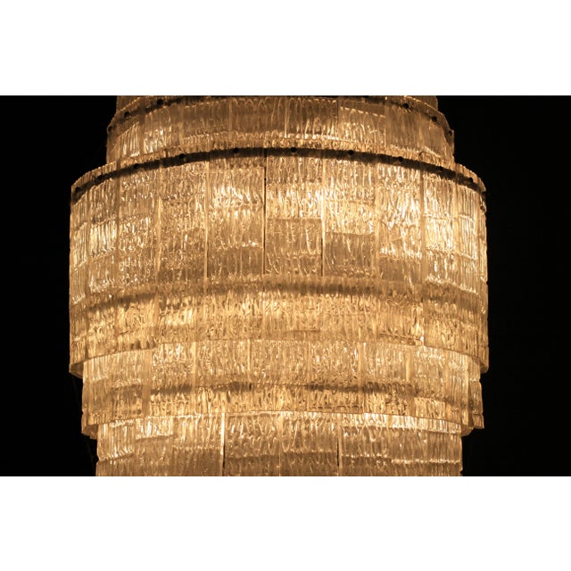 1960s 1960s Vintage Tiered Art Deco Style Chandelier For Sale - Image 5 of 13