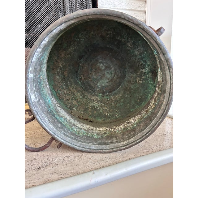 Large Farmhouse Kitchen Vessel - Hand-Hammered Copper Cauldron With Forged Iron Handles - 19th Century For Sale In Louisville - Image 6 of 16