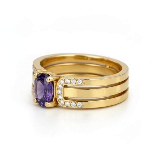 Split Shank oval amethyst engagement silver, gold ring. Vintage Style Oval amethyst Ring. Minimalist Luxury Pinky Ring....