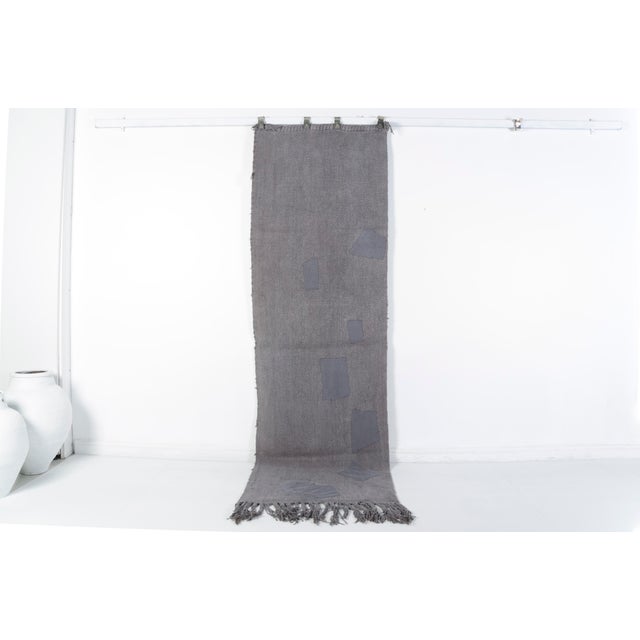 Turkish Grey Hemp Kilim Rug, 1960 For Sale - Image 4 of 18