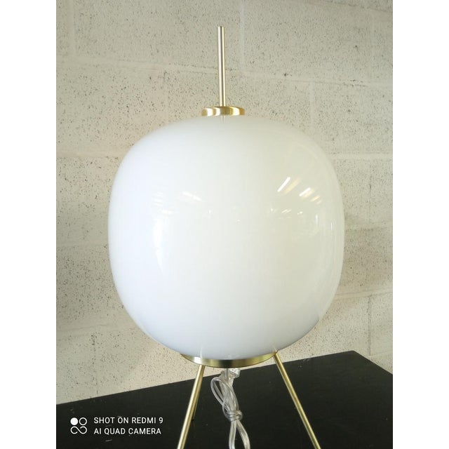 Table Lamp in White Glass For Sale - Image 6 of 14
