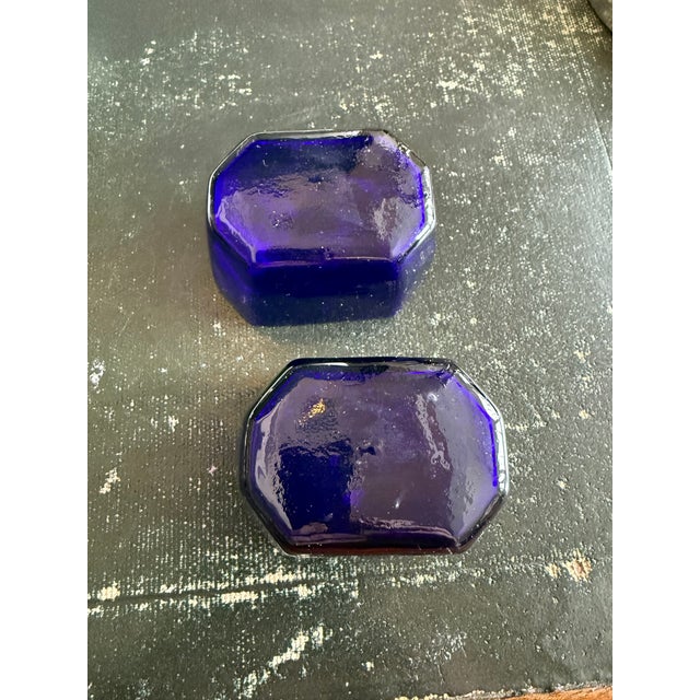 1930s Pair of Large English Sterling Silver Salt Cellars Cobalt Liners Birmingham 1932-3 For Sale In New York - Image 6 of 10