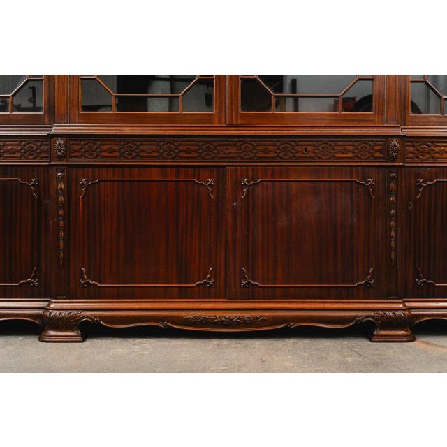English Style Bookcase in Mahogany, Early 20th Century For Sale - Image 15 of 18