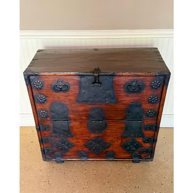 Rare Korean Gangwon Do Bandaji Chest Dynasty For Sale - Image 16 of 18