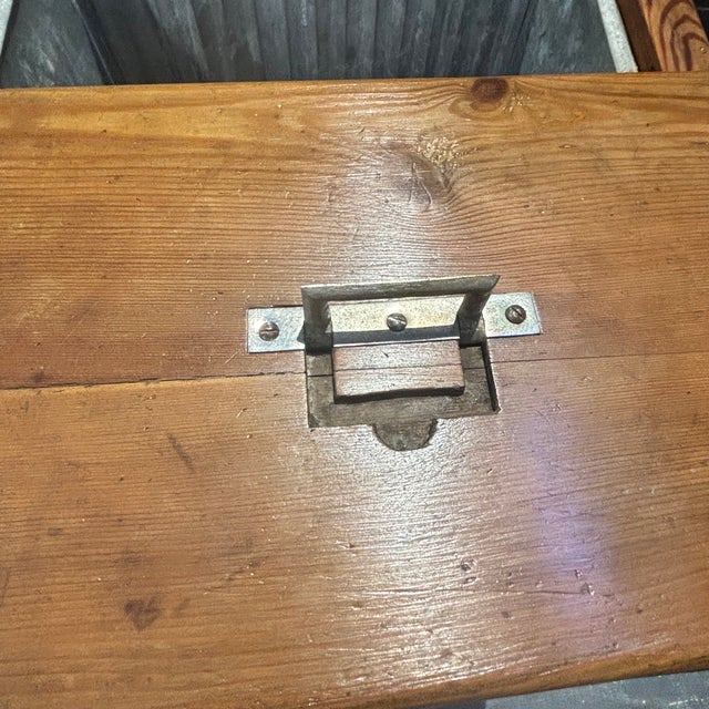1900 - 1909 Antique Icebox in Pine, 1900s For Sale - Image 5 of 18