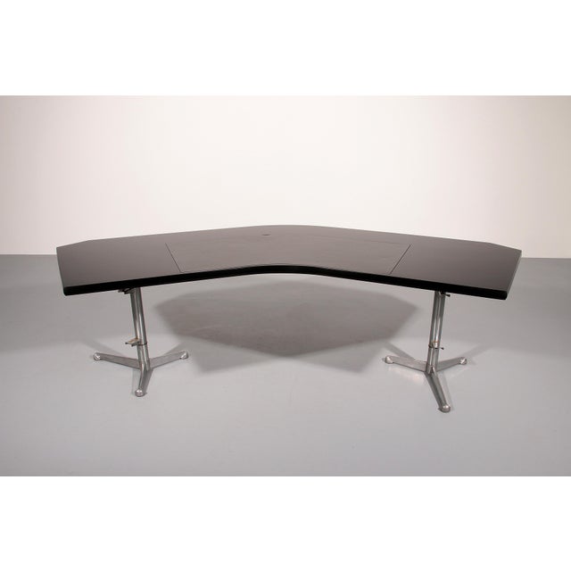 1950s T96 Executive Corner Desk in Black Lacquered Wood by Osvaldo Borsani for Tecno, 1950s For Sale - Image 5 of 18