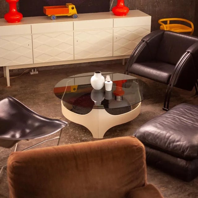 Round Coffee Table, 1970s For Sale - Image 5 of 12