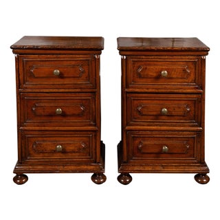 Pair of Italian 1860s Walnut Petite Commodes with Three Drawers and Bun Feet For Sale