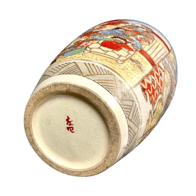 Paint Japanese Satsuma Vase With Figural Court Scene and Gilded Enamels For Sale - Image 7 of 8
