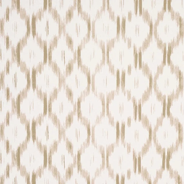 Sample - Schumacher x Mark D. Sikes Santa Monica Wallpaper in Neutral For Sale