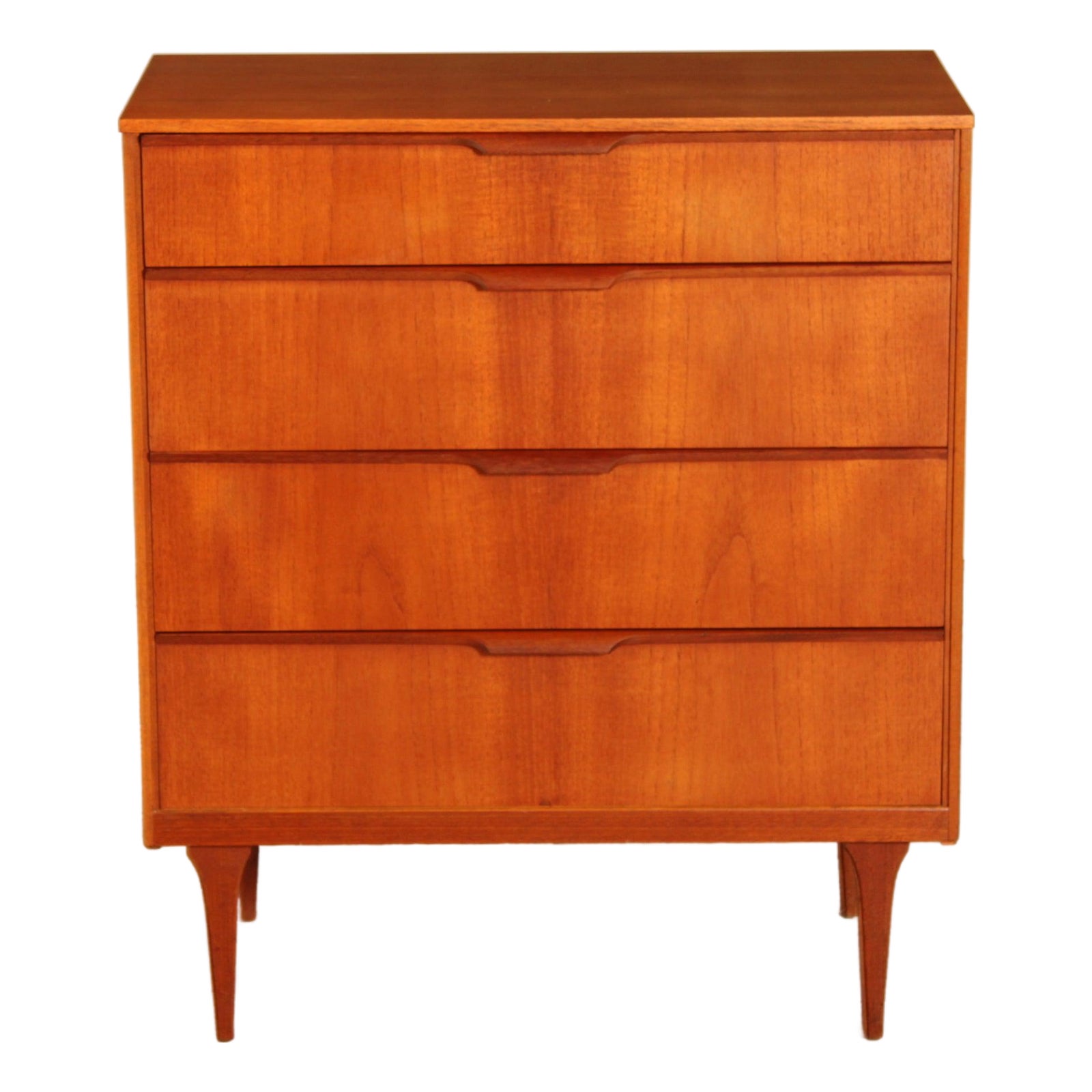 LUXEYARD Mid Century Modern Fluted Sideboard Cabinet with 2 Outlet ...
