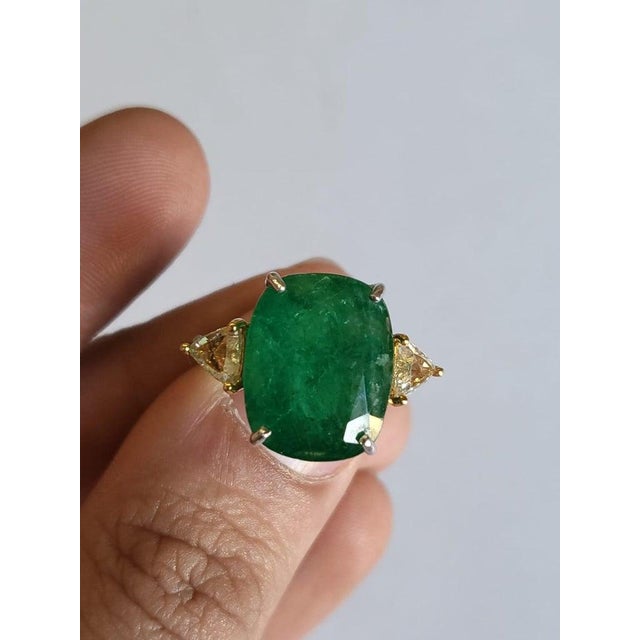 Set in 18k Gold 10.85 Carats Zambian Emerald & Rose Cut Diamonds Engagement Ring, Size 6 For Sale - Image 9 of 9