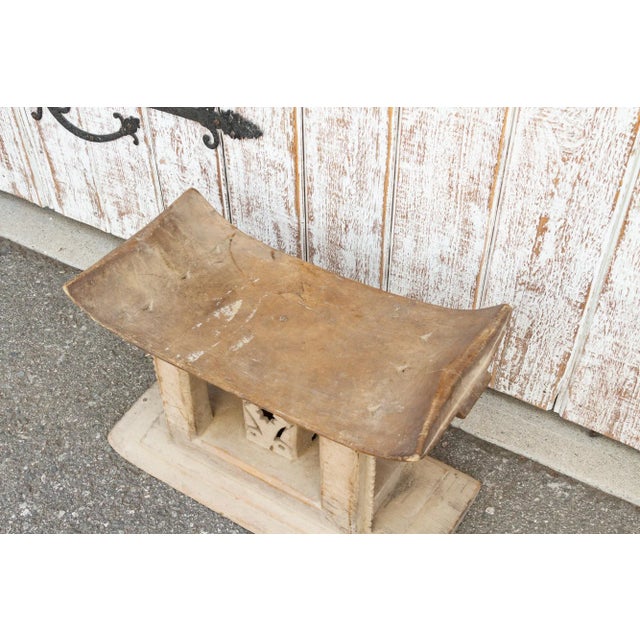 African Bubune Ashanti Ceremonial Stool For Sale - Image 4 of 9