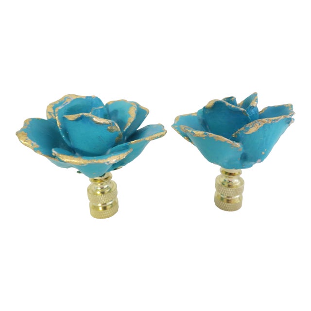 Vintage Mid-Century Modern Italian Porcelain Rose Lamp Finials, Blue With Gold Leaf (Pair) For Sale