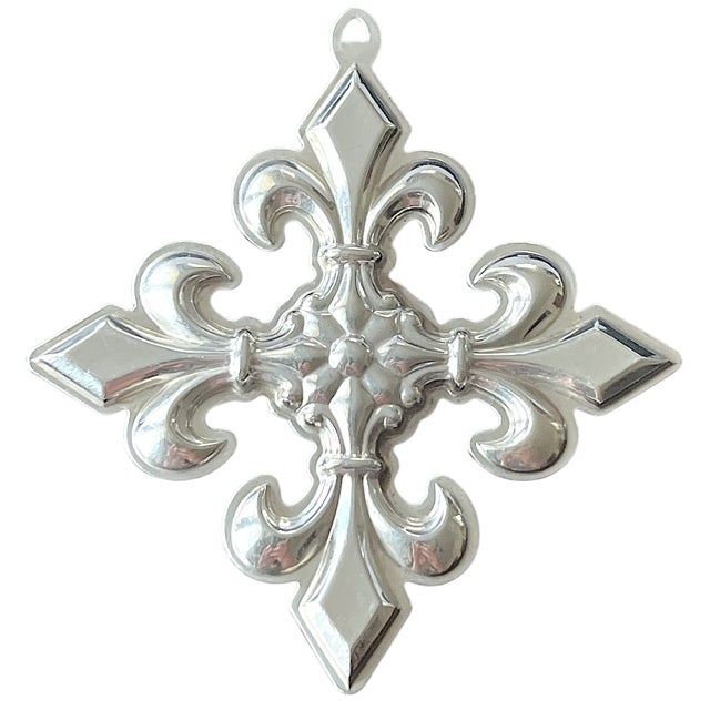 Reed & Barton Set of 7 Reed & Barton Sterling Silver Christmas Ornaments – Cross & Star Series (1970s–2000s) For Sale - Image 4 of 13