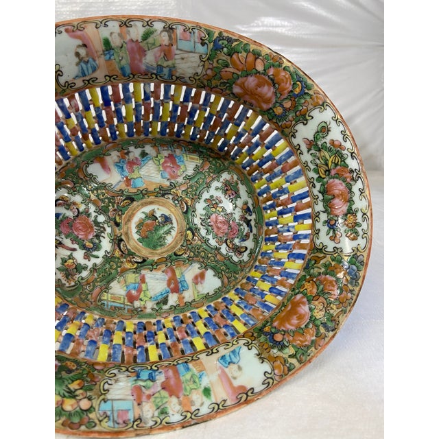 Late 19th Century Chinese Porcelain Rose Medallion Chestnut Bowl For Sale - Image 9 of 11