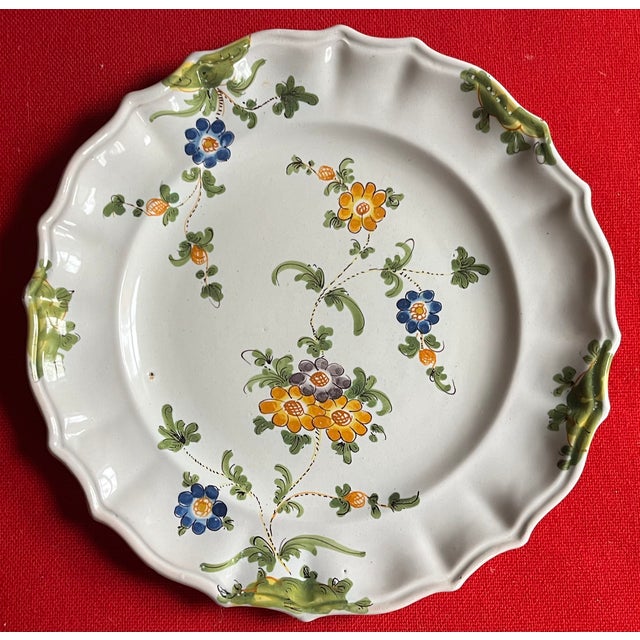 19th Century Antique 19th Century Italian Cantagalli Faience Dinner Plates From Florence - A Pair For Sale - Image 5 of 10