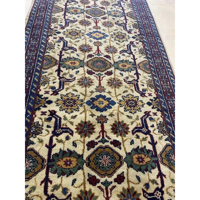 Middle Eastern Rug in Wool For Sale - Image 5 of 9