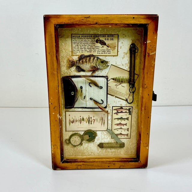 This is a delightful Rustic Americana Adirondack style Key Hook Box. It mounts on a wall and has 6 brass hooks inside to...