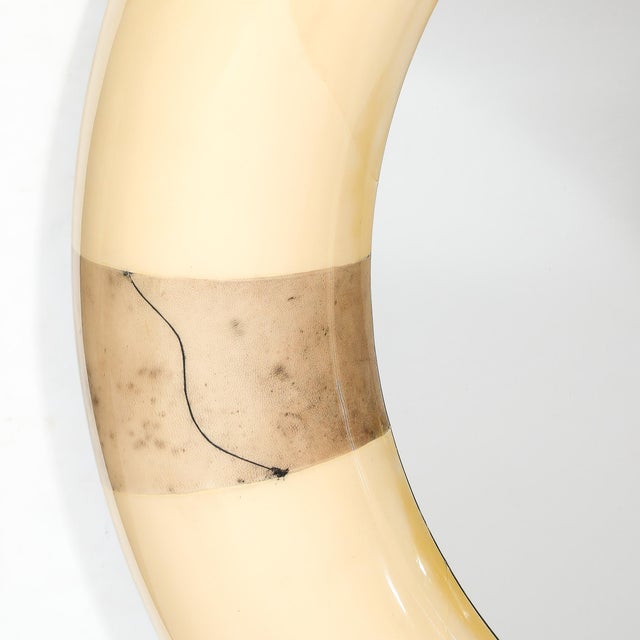 Mid-Century Modernist Cream Lacquered Goat Skin Round Mirror by Karl Springer For Sale In New York - Image 6 of 10