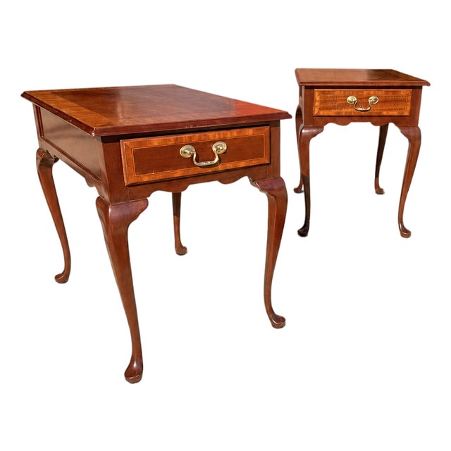 Vintage Councill Craftsmen Queen Anne Mahogany Banded Side Tables – Pair For Sale
