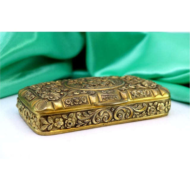 Metal Gilded Silver Box with Chiseled Floral Motifs and Central Card with Children Playing Game For Sale - Image 7 of 8