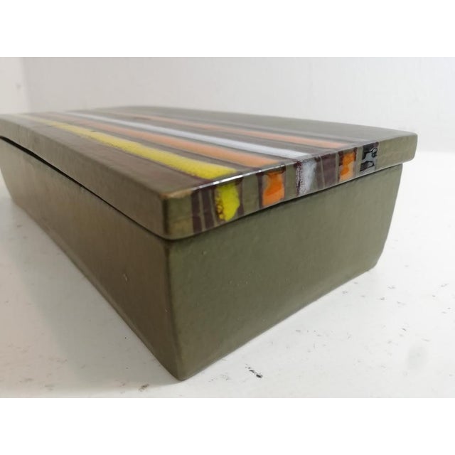 Mid-Century Modern Lidded Box attributed to Aldo Londi for Bitossi, Italy, 1960s For Sale - Image 3 of 7