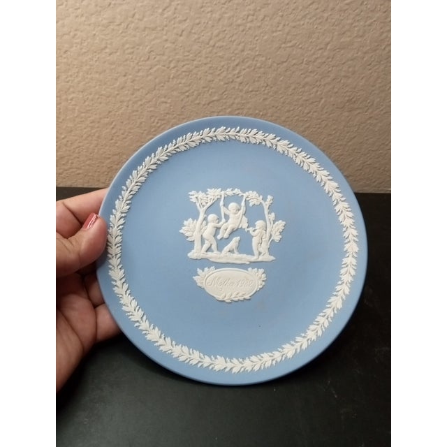 Wedgwood 1982 Wedgwood Blue Jasperware Mother Plate From England For Sale - Image 4 of 6