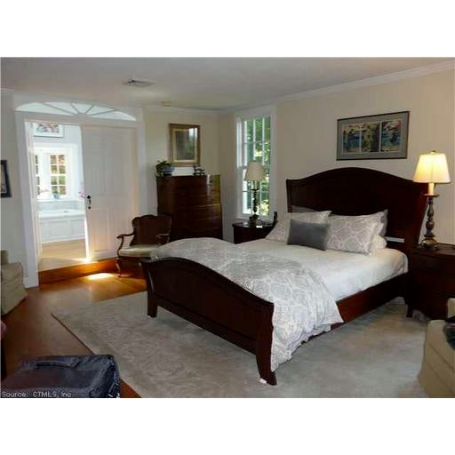 2000 - 2009 South Cone Queen Size Bed For Sale - Image 5 of 5