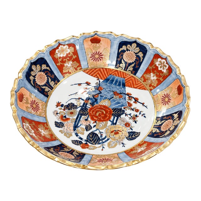 Large Vintage Japanese Imari Porcelain Centerpiece Bowl For Sale