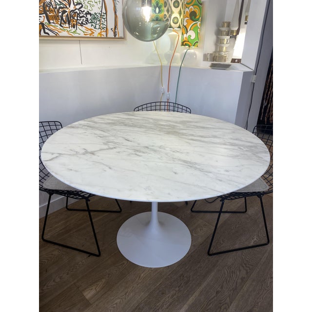 Vintage Tulip Round Table in Calacatta Marble by Eero Saarinen for Knoll Inc., 1970s For Sale - Image 11 of 11