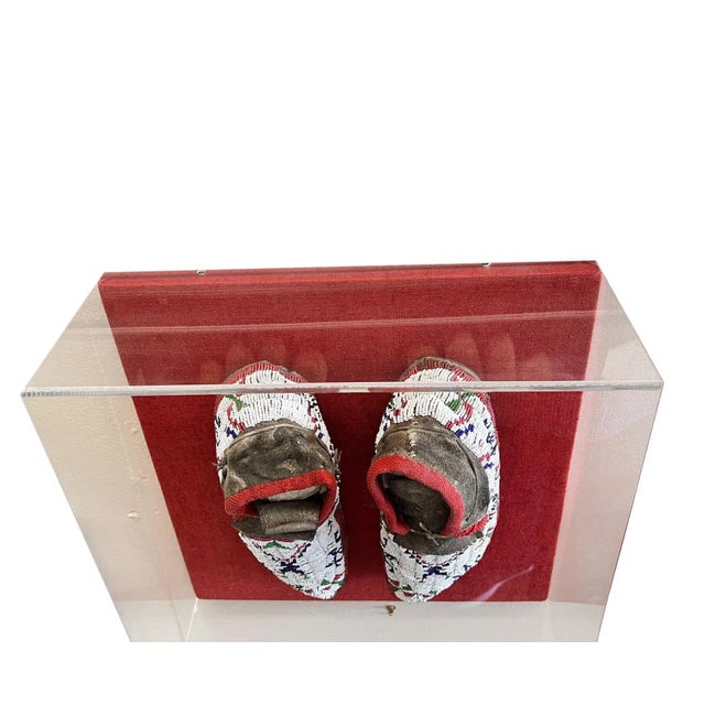 American Antique Custom Framed Cheyenne Beaded Sinew Sewn Moccasins in the Style of Native American Arts and Crafts For Sale - Image 3 of 13