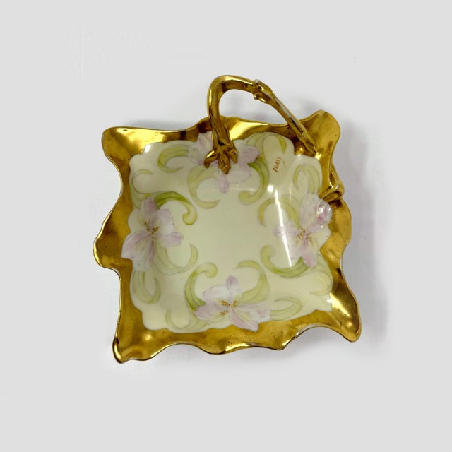 Art Nouveau Antique Bawo & Dotter Elite Works Limoges France Nappy Handled Floral Dish For Sale - Image 3 of 5