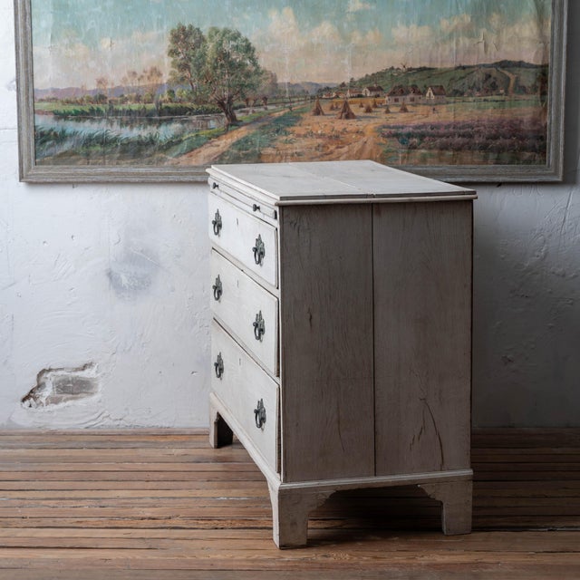 Greige Georgian Oak Chest With Brushing Slide, c.1740 For Sale - Image 8 of 18