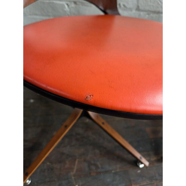 1960s Bentwood Dining Chairs Attributed to George Mulhauser for Plycraft, Set of 4 For Sale - Image 13 of 18