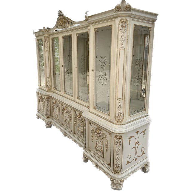 Queen Anne Italian Silik Brand Dining Rooms Display China Cabinet For Sale - Image 3 of 3