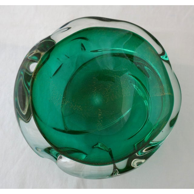 MCM Murano Art Glass Archimede Seguso Emerald Green Large Bowl Gold Leaf Flake For Sale In Chicago - Image 6 of 15