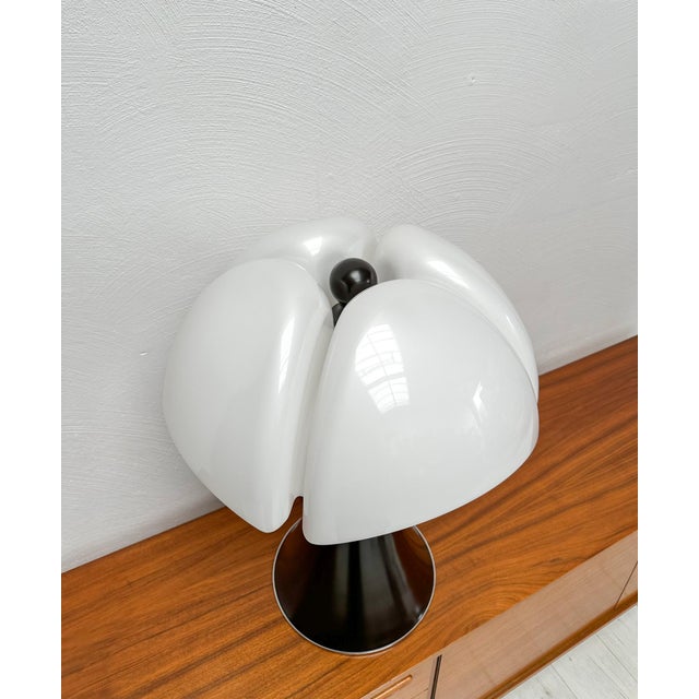 Metal Large Vintage Brown Pipistrello Lamp by Gae Aulenti for Martinelli Luce, 1970s For Sale - Image 7 of 8