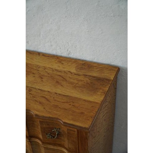 Mid-Century Modern Danish Chest of Drawers in Oak from Henning Kjærnulf, 1960s For Sale - Image 9 of 18