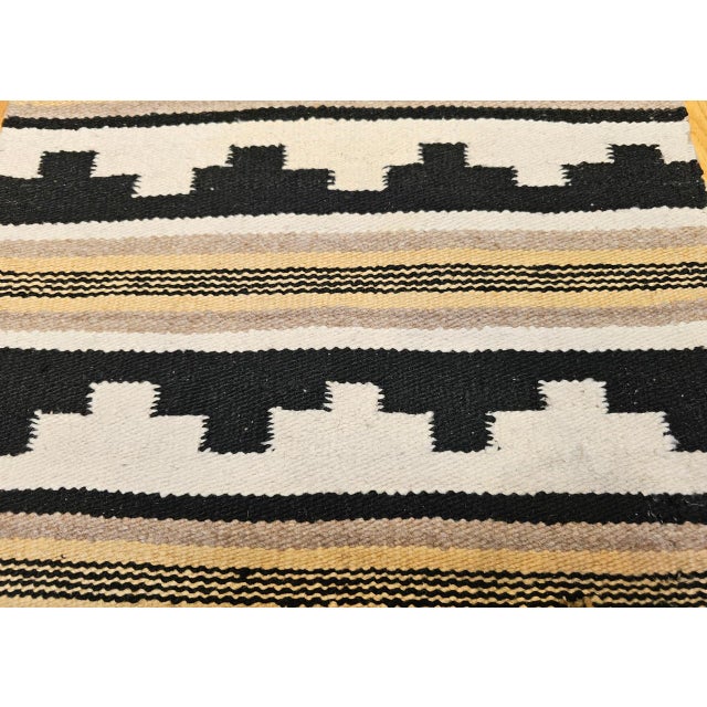 American Vintage Navajo Navajo Rug, Canyon Pattern, Native American Wall Art, 2x2 For Sale - Image 3 of 9