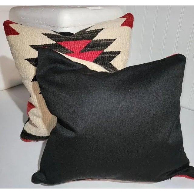 1940s Vintage Hand Made Woven Pillows-Pair For Sale - Image 5 of 6