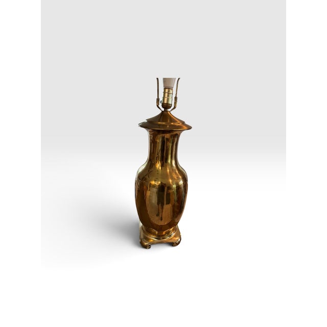 Vintage Hollywood Regency Polished Brass Urn Table Lamp With Scroll Feet, 35” For Sale - Image 4 of 7