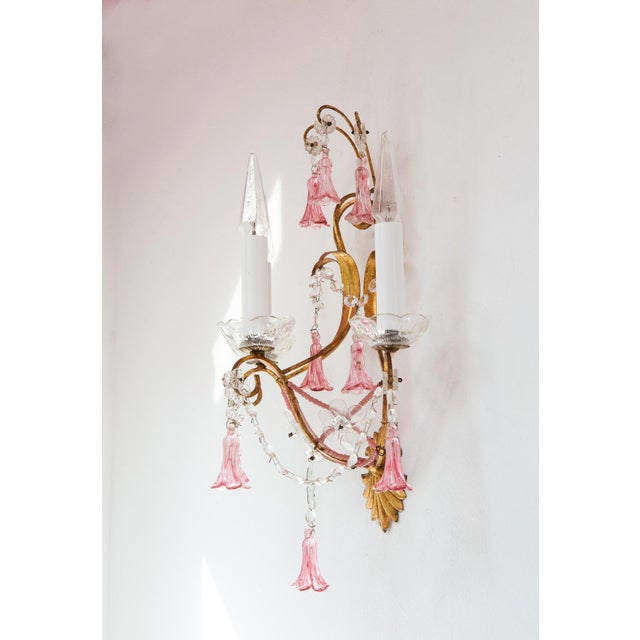 It uses 3 E14 bulbs (not included). The metal retains its original gold finish and is a lightweight alloy. European Plug...