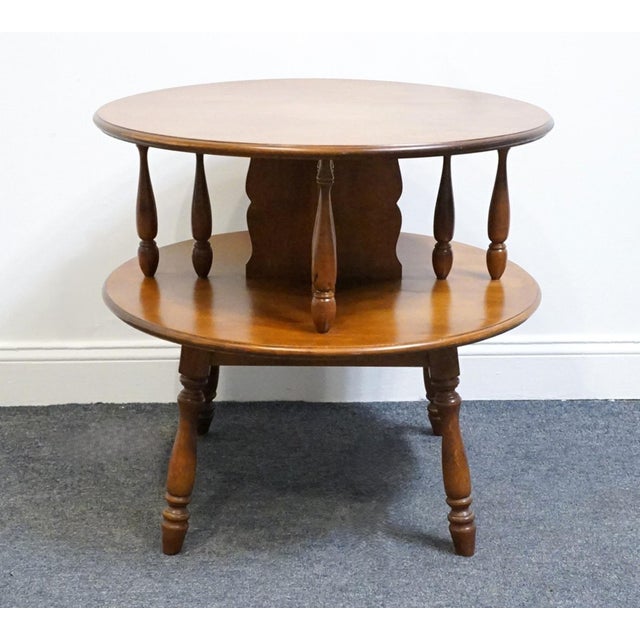 Heywood Wakefield Solid Maple Early American Colonial 28" Tiered Round Drum Accent End Table 1476 - Cinnamon Finish For Sale In Kansas City - Image 6 of 11