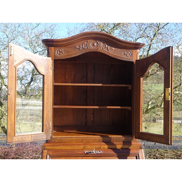 Louis XV Style Display Cabinet with Secretary and Drawers in Walnut, 1960s For Sale - Image 14 of 18